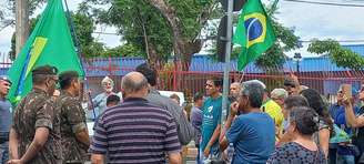 Acampados em frente a unidade do Exército em Sorocaba disseram que continuarão usando local como ponto de encontro.