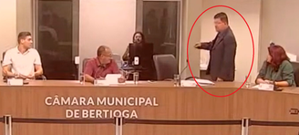 Vereador abandona plenário após se recusar a ler projeto de lei LGBTQIA+ em Bertioga, SP