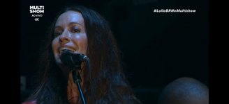 Alanis Morissette em show no Lollapalooza 2025
