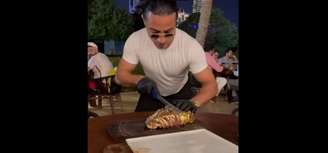 Salt Bae é um fenômeno nas redes sociais (Foto: Reprodução/Instagram)