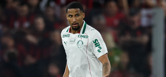 Murilo, zagueiro do Palmeiras, durante partida contra o Athletico, na Arena da Baixada, pela 31ª rodada do Campeonato Brasileiro - 