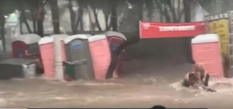 Forte chuva causou arrastão no Bloco Emo