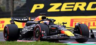 Verstappen domina e vence mais uma na F1
