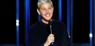 Aos 60 anos, Ellen DeGeneres exibe a nobre capacidade de rir das próprias desgraças