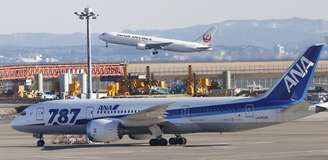A All Nippon Airways afirmou que a Boeing foi informada sobre a troca de baterias