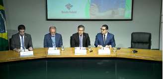 Coletiva de imprensa onde foi anunciada as regras da entreda da declação do IR 2026