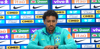 Marquinhos concedendo coletiva de imprensa 