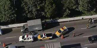 Acidente como morte de motociclista na Marginal Pinheiros.