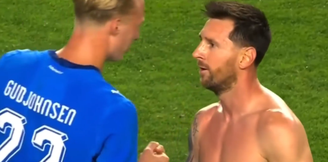 Uma interação entre Lionel Messi e o atacante islandês Daniel Gudjohnsen chamou a atenção logo após a partida vencida pela Argentina