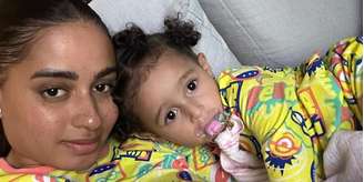 MC Loma: filha engasga com coxinha e dá susto em mãe