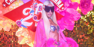 Sabrina Sato abriu o carnaval neste sábado