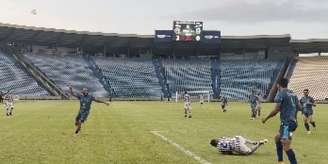 Igor Nunes, do Maranhão, tem pescoço preso por linha de pipa, no Castelão 