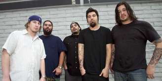Deftones com Chi Cheng