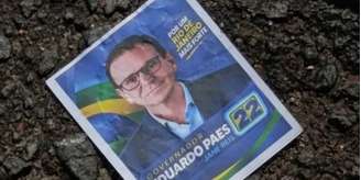 Panfletos de Eduardo Paes foram distribuídos com o dígito errado.