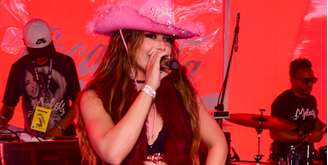 Melody fez um pocket show neste sábado, 21, em uma ativação publicitária no segundo dia de Lollapalooza