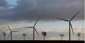 Turbina de energia eólica em Reims, na França
13/11/2017
 REUTERS/Christian Hartmann