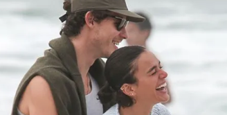 Shawn Mendes e Bruna Marquezine estão namorando desde novembro de 2025