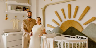Bruno Monteiro e Tati Machado no quarto do filho Rafael