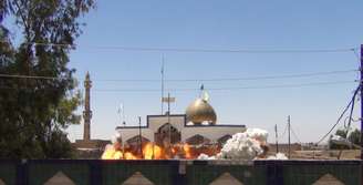 <p>Mesquistas e santuários foram incendiados e demolidos pelo grupo jihadista</p>