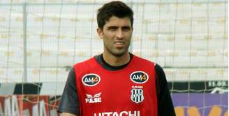 Diego Sacoman tem 105 jogos e 2 gols pela Ponte Preta