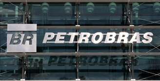 Logo da Petrobras na sede da companhia em Vitória, no Espírito Santo
10/02/2017
REUTERS/Paulo Whitaker