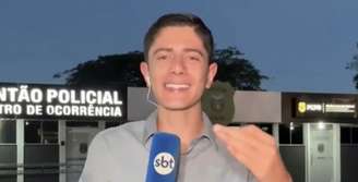 Repórter se enrolou durante entrada ao vivo.