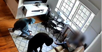 Grupo invadiu casa e fez babá e criança reféns