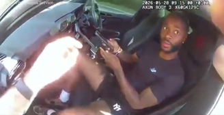 Sterling foi preso em Londres nesta quarta-feira (16)