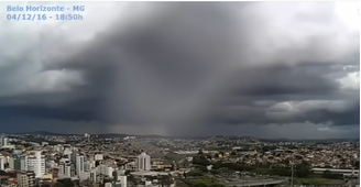 Agentes da Defesa Civil precisaram redobrar a atenção para atender aos quase 200 chamados feitos nas mais diversas áreas da capital