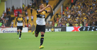 Meritão marcou o gol do Tigre com apenas dois minutos de jogo 