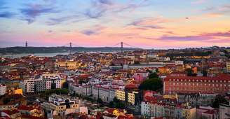 Lisboa vista do Miradouro Sophia de Mello Breyner Andresen, no bairro da Graça