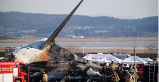 O acidente aconteceu pouco depois das 09h no horário local, quando o avião aterrissou no Aeroporto Internacional de Muan.