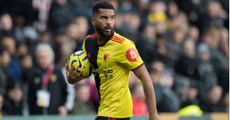 Adrian Mariappa, zagueiro do Watford, é o primeiro jogador confirmado com coronavírus após os testes da Premier League (Foto: Divulgação/Watford)