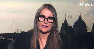 Ilze com o crepúsculo de Roma ao fundo: jornalista faz falta nas matérias sobre o Vaticano