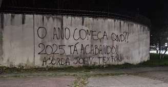 Pichações-nos-muros 