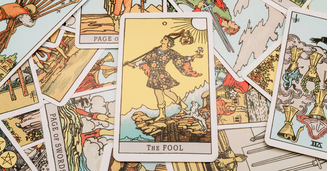 Estética das cartas é um dos elementos que fez o Tarot bombar nas redes sociais