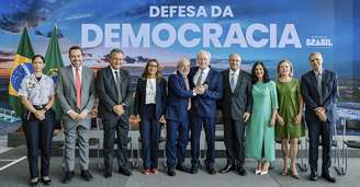 O presidente da República, Luiz Inácio Lula da Silva (PT), durante a Cerimônia em Defesa da Democracia, no Palácio do Planalto. Brasília