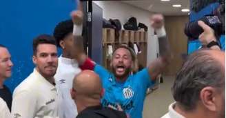 Neymar arrumou confusão na zona mista após vitória do Santos sobre o Remo.