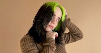 Billie Eilish responde às críticas para ser mais feminina