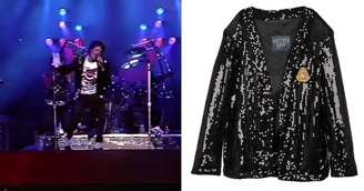 Michael Jackson usa jaqueta lendária durante performance de Billie Jean em 1984; peça vai a leilão Reprodução de Vídeo/YouTube/@ VictoryCampaign84; Julien’s/Divulgação