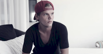 Netflix anuncia documentário sobre Avicii com narração do artista