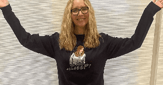 Lisa Kudrow explica por que foi demitida de ‘Frasier’