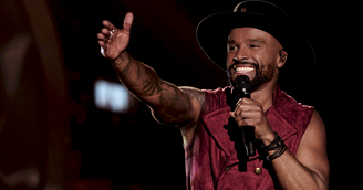 Globo aposta em programa de pagode com Alexandre Pires