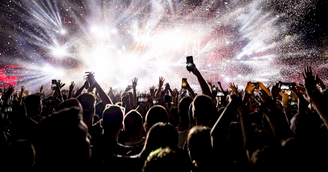 Como os "superfãs" se tornaram um negócio milionário na indústria