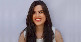 Atriz de 'De Volta aos 15', Veggari foca em carreira musical e planeja turnê nacional