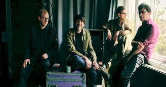 Nova reunião do Blur é adiada