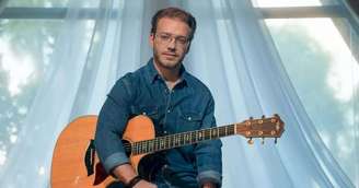 Após alcançar o topo das rádios, BALARA apresenta o show 'Acusticamente' em São Paulo