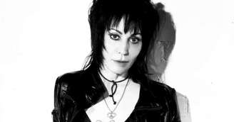 Joan Jett passa por cirurgia e suspende apresentações