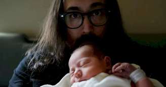 Sean anuncia nascimento de 'Aurelius', 1º neto de John Lennon