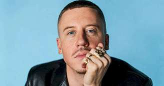 Macklemore doa US$ 1 milhão para a Palestina após saída de turnê de Ed Sheeran